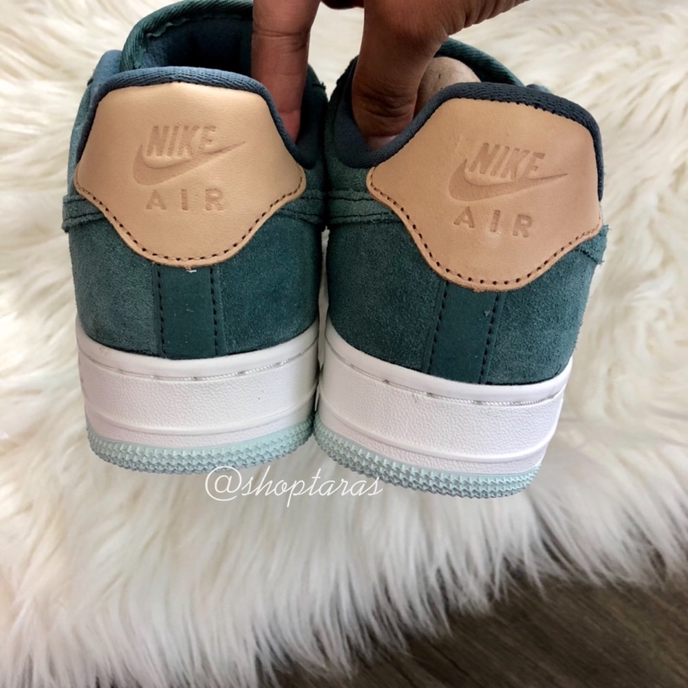 Brand New Nike Air Force 1 Premium Suede - Picture 4 of 7